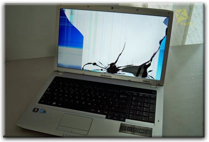 замена матрицы на ноутбуке Samsung в Петрозаводске