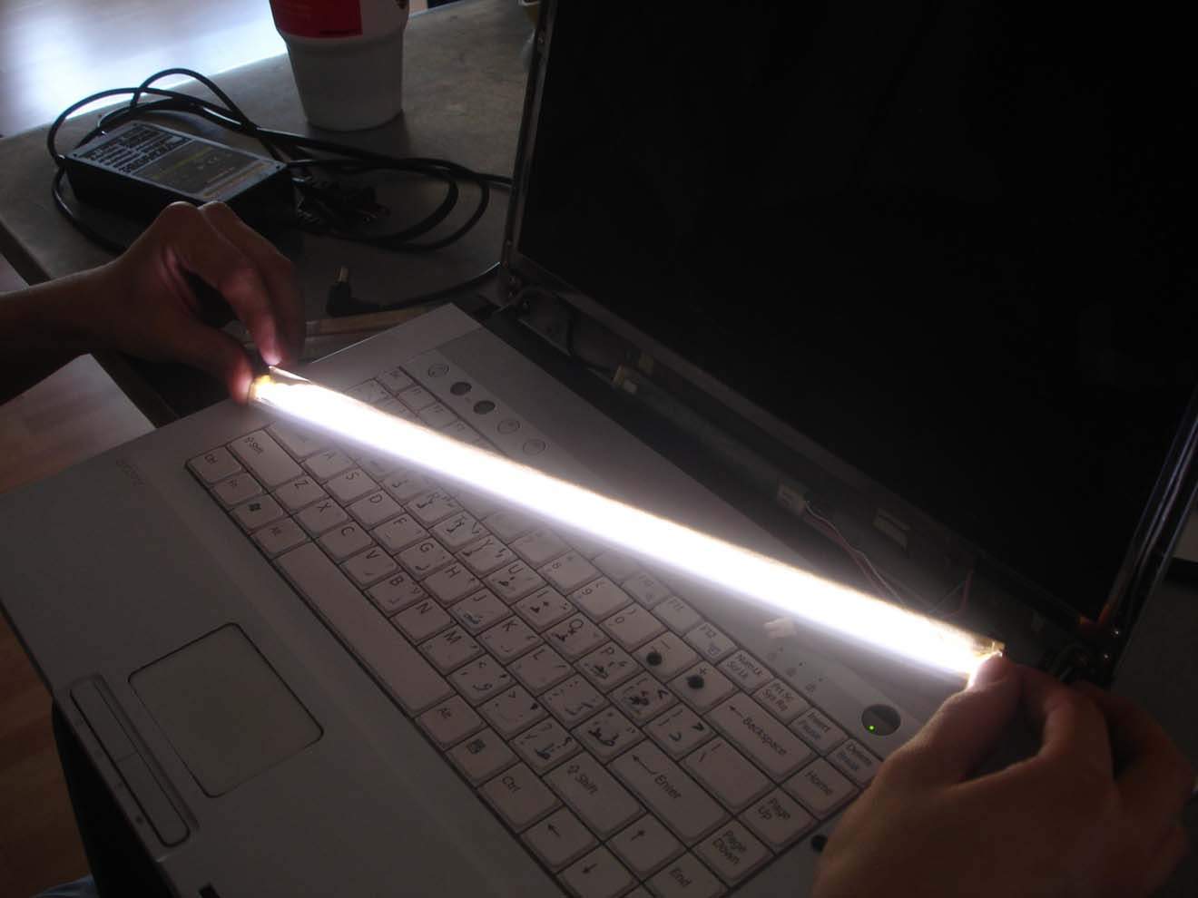 Замена и ремонт подсветки экрана ноутбука в Петрозаводске